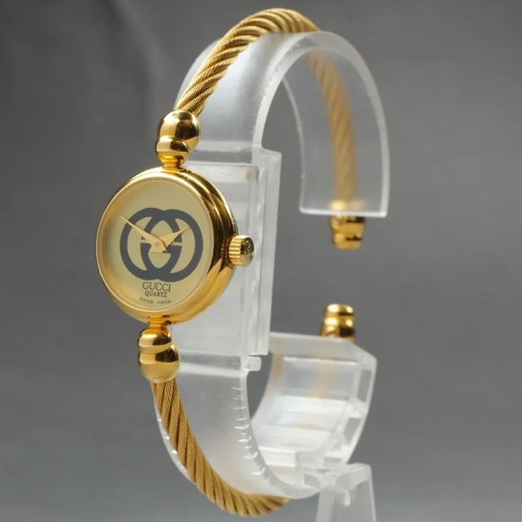 - Stunning Gucci Italian Luxury Watch - Picture 5 of 9